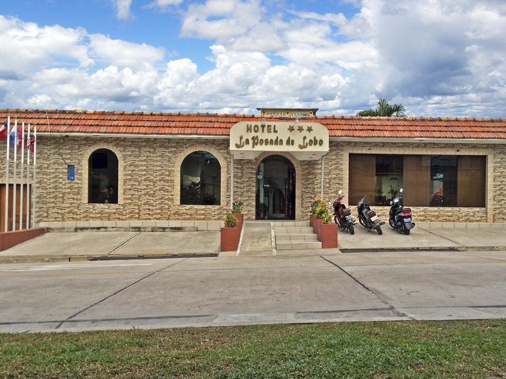 Hotel & Suites La Posada De Lobo Iquitos Eksteriør billede