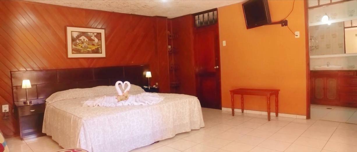 Hotel & Suites La Posada De Lobo Iquitos Eksteriør billede